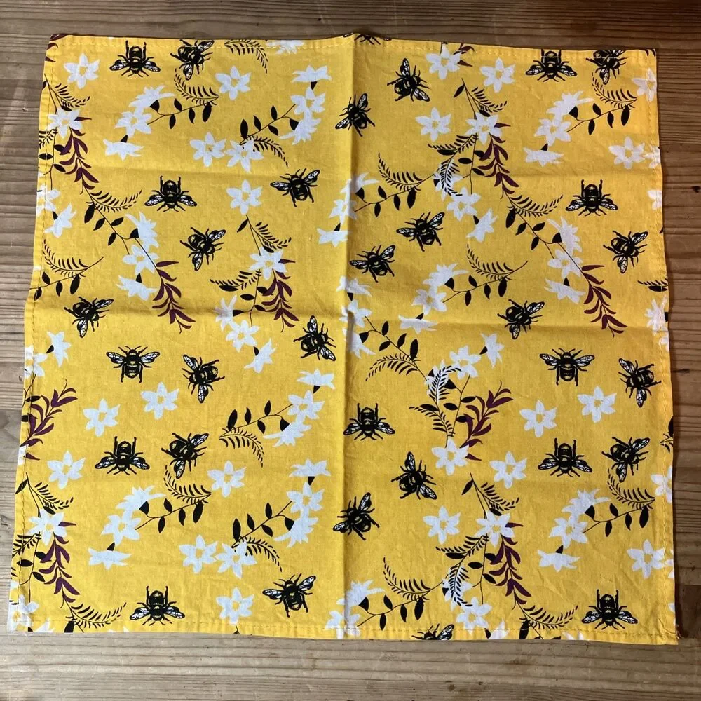 Lilac & Vine Regal Art & Gifts Cotton Table Napkins Yellow Bumble Bees set of 3